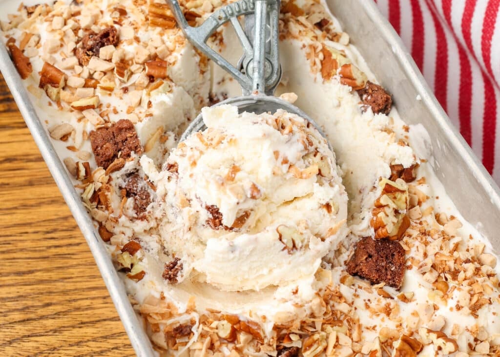 Understanding Kitchen Sink Ice Cream: Origins & Homemade Tips
